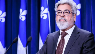 « 100 médecins qui quittent, c’est une hécatombe », lance Pablo Rodriguez