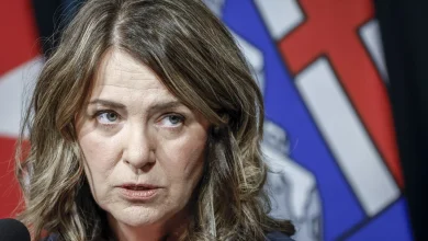 Alberta students cut class, rally at legislature for teachers in strike-bill dispute