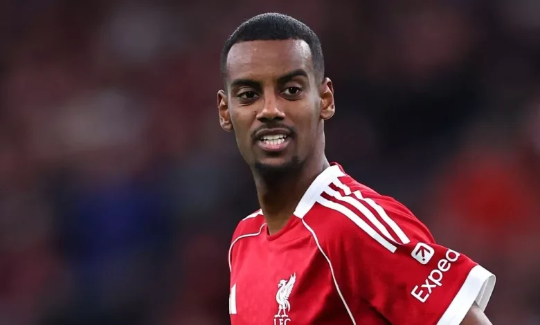 Alexander Isak injury fears emerge for Liverpool with 'under the knife' claim
