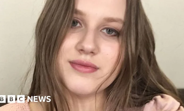 Alleged stalker tells of tears outside McCann family home