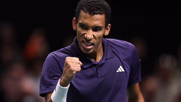 Auger-Aliassime ekes out critical victory at Paris Masters, extending tiebreak streak