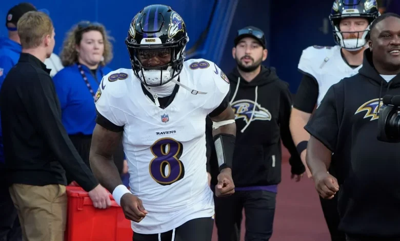 Betting Ravens-Dolphins: Lamar returns a winner with help from King Henry