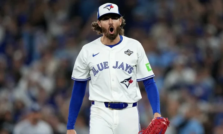 Blue Jays' Kevin Gausman to start Game 6 of World Series vs. Dodgers