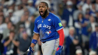 Blue Jays return to expectant city with World Series title within grasp