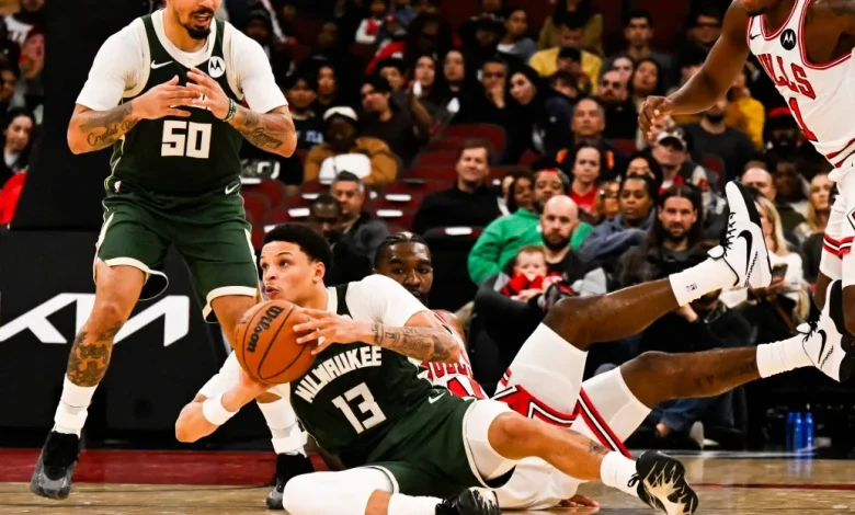 Bucks Reacts Survey: Who should be running point in the clutch?