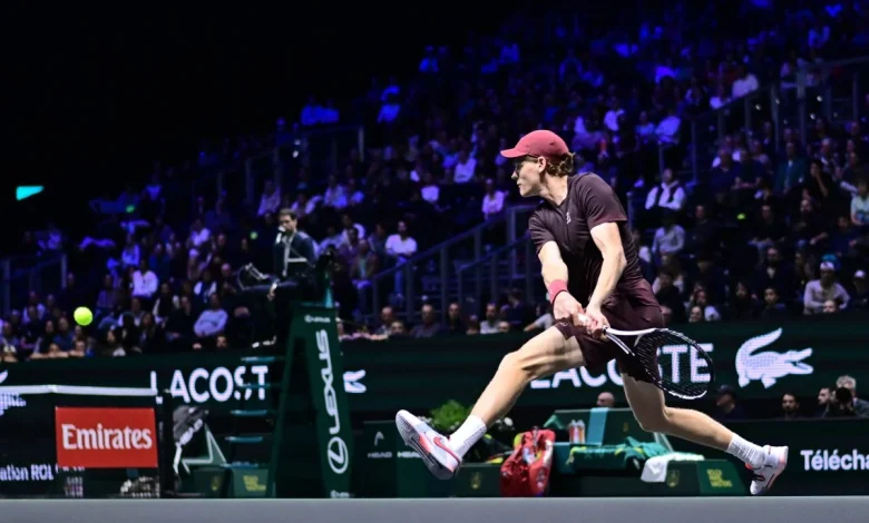 Buon esordio per Sinner a Parigi, Sonego vince il derby con Musetti