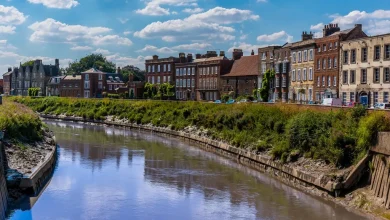Cambridgeshire divided over two-way split