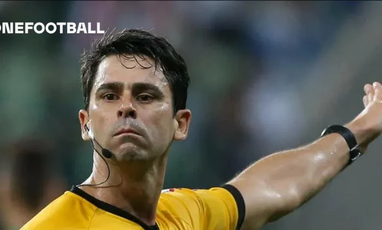 Camp. Brasileiro: Flávio Rodrigues de Souza/FIFA-SP apita a partida do Ceará diante do Fluminense no Maracanã