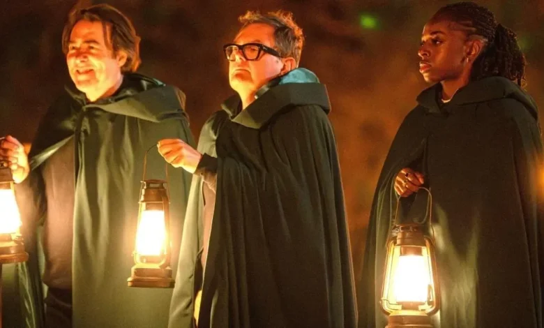 Celebrity Traitors fans 'clock' moment Jonathan Ross gave away fellow traitor