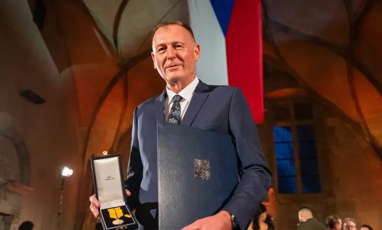 Czech Radio war reporter Martin Dorazín among this year’s recipients of Czech State honours