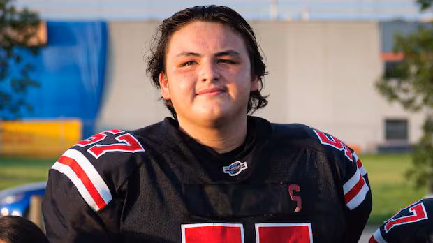 Darius Hartshorne, injured Winnipeg high school football player, has died