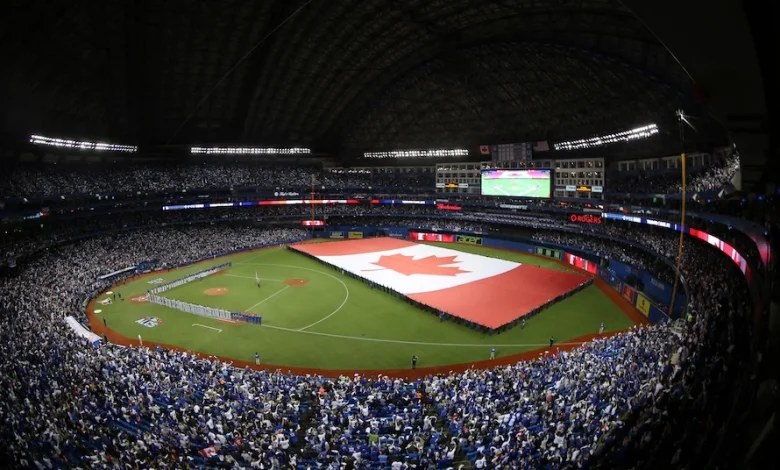 Deborah Cox and Rufus Wainwright Tapped to Perform "O Canada" at World Series Games in Los Angeles