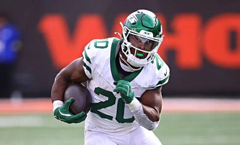 Did Sunday's stellar performance prove that Breece Hall should be in Jets' long-term plans?