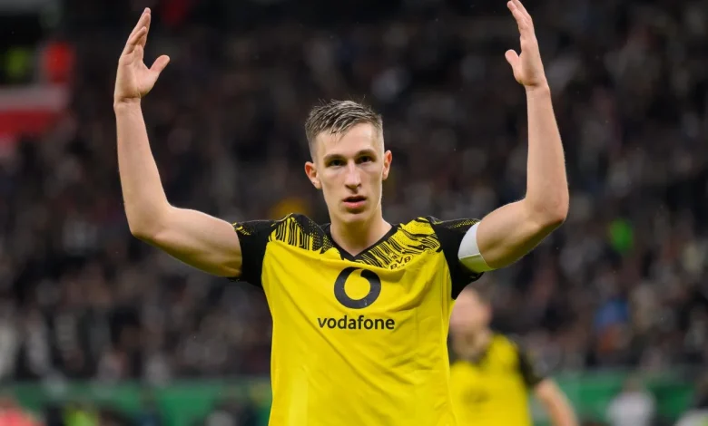 Dortmund updates: Schlotterbeck to miss out against Augsburg – Can set for return to squad