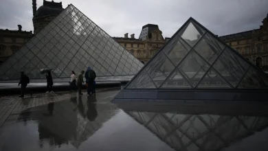 Ex-thief says he warned Louvre of security weaknesses around crown jewels