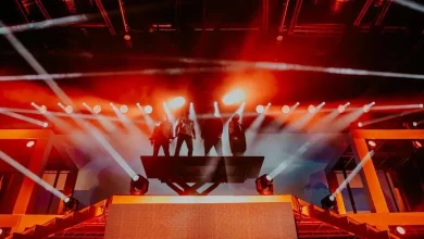 Fans are convinced this chart-topping 2010s boyband is secretly feuding