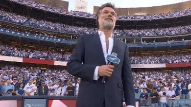 Fans at World Series slam Rufus Wainwright's botched rendition of national anthem as 'great faking'