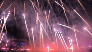 Fogos da torcida do Racing causam fumaça densa e adiam início de Racing x Flamengo em Avellaneda