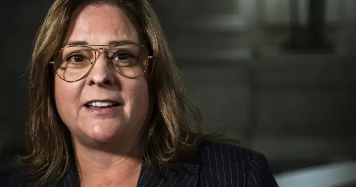 Former Manitoba premier, cabinet minister pay ethics fines after probe - Winnipeg