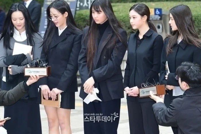 Group Newzins lost the first trial of an exclusive contract lawsuit with Adore.The Seoul Central Dis..