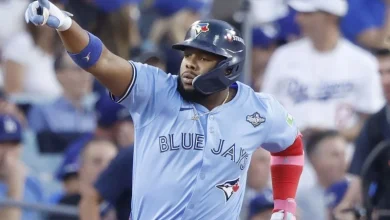 Guerrero, Blue Jays dominate Dodgers to even World Series 2-2