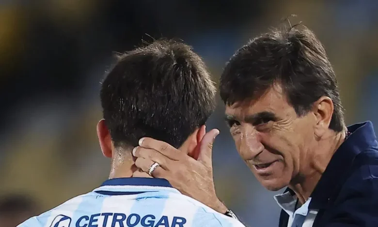 Gustavo Costas prepara escalação do Racing com Adrián Balboa e Martínez para pressionar zaga do Flamengo