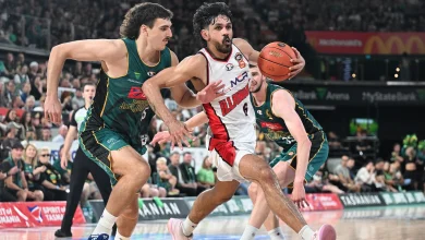 Hawks look to keep rolling against Breakers