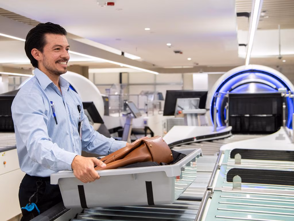High-tech airport security upgrade to end laptop delays