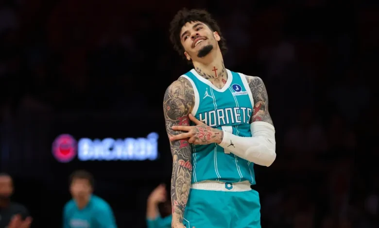 Hornets' LaMelo Ball fined for flipping off referee after offensive foul
