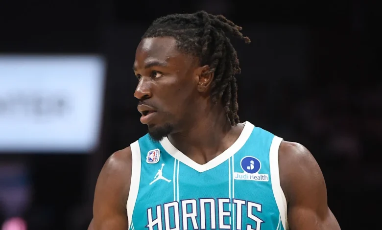 Hornets shake up starting lineup, will start three rookies vs. Magic