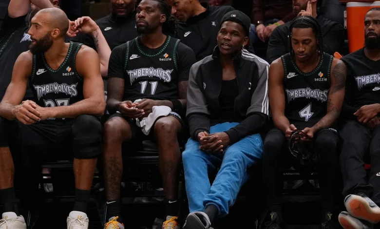 How do the Wolves stay afloat with Anthony Edwards injured?