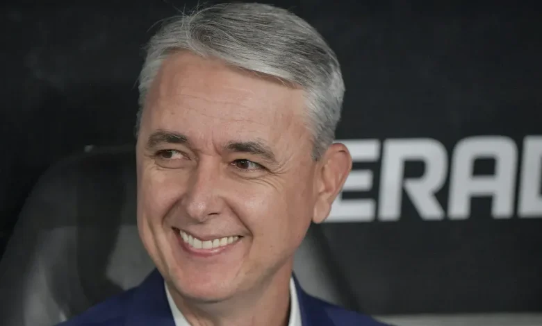 Imprensa equatoriana vê retorno de titular como “vantagem” de Tiago Nunes em Palmeiras x LDU