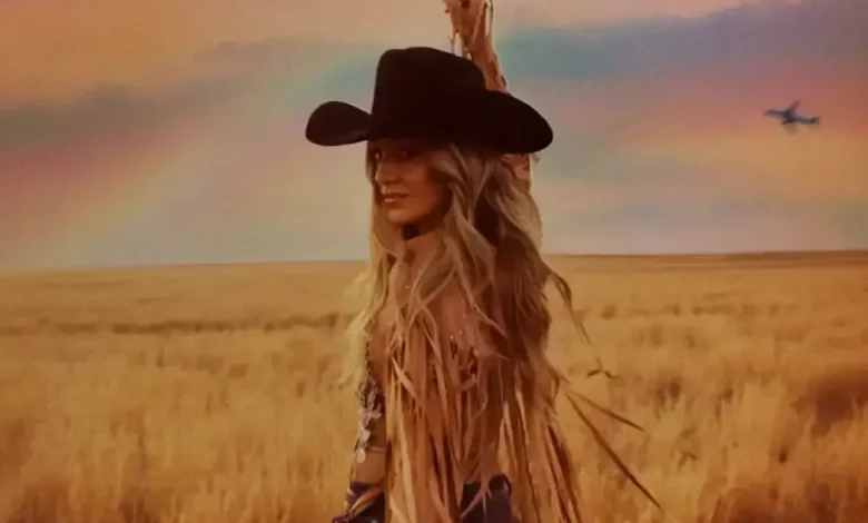 “Is She Alive?” – Lainey Wilson’s funny story from Miranda Lambert’s Ranch stay