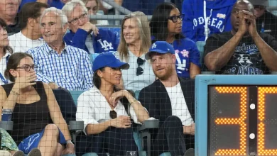 Is that Prince Harry and Meghan Markle at the World Series?