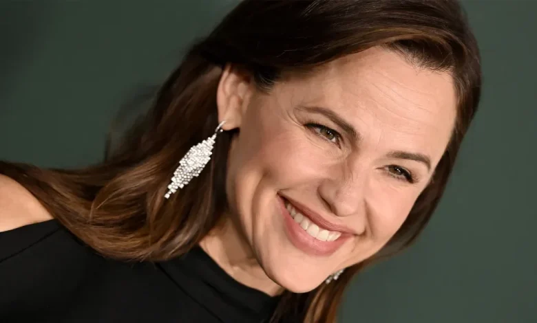 Jennifer Garner's Easy Halloween Costume for Tired Moms Is Genius