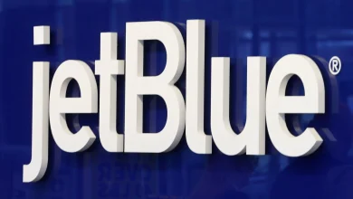JetBlue passengers hospitalized after emergency landing in Florida
