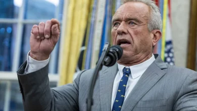 Kennedy says insufficient evidence to link Tylenol to autism