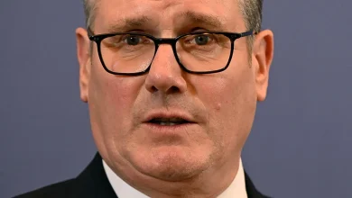 Labour polls at record low