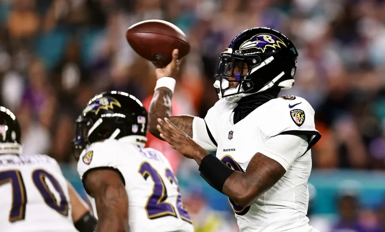 Lamar Jackson’s third TD pass gives Ravens a 21-6 lead