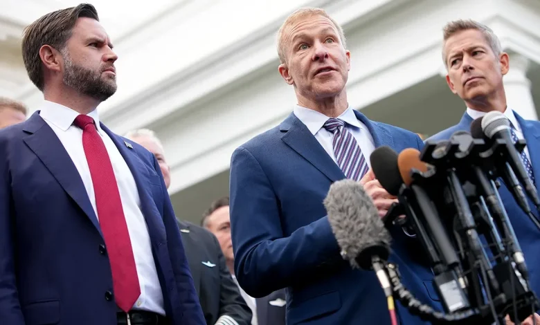 Largest US airlines raise pressure on Dems to 'pass a clean CR' and end shutdown