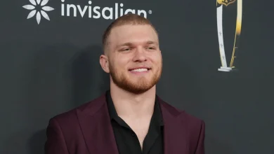 Lions Sign Star DE to Long-Term Contract Extension