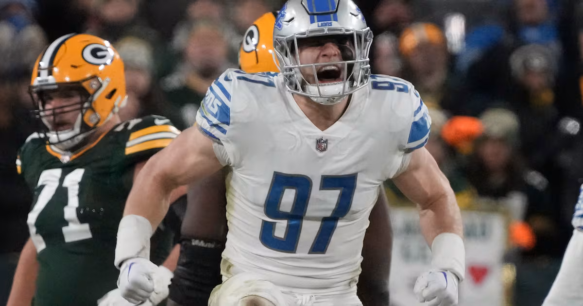 Lions lock up Hutchinson to four-year deal