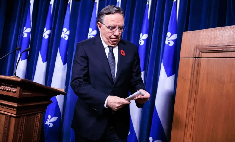 Loi 2 sur les médecins | Carmant part, Legault fonce