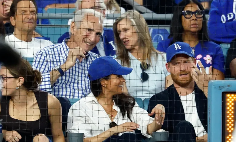 MLB broadcaster incredulous Dodgers legend Sandy Koufax sat behind Prince Harry, Meghan Markle at World Series