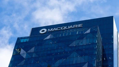 Macquarie freezes new trust and company lending