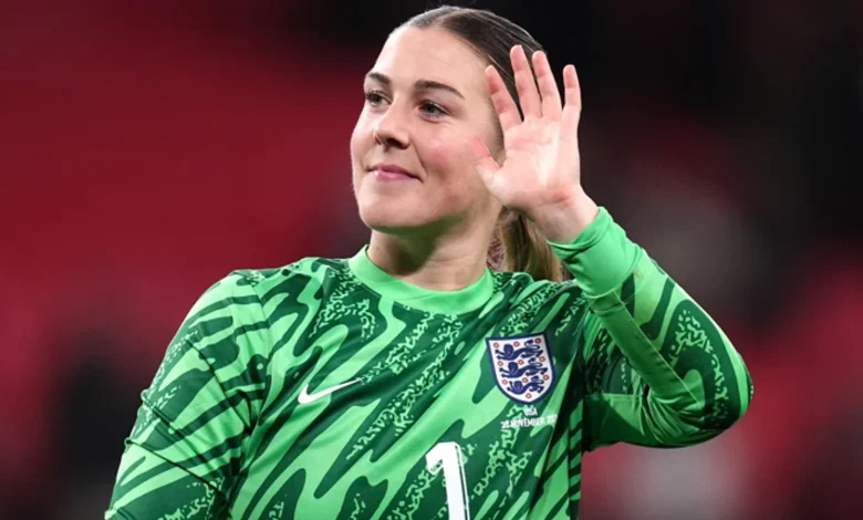 Mary Earps: Former England and Man Utd Women goalkeeper reveals same-sex relationship for the first time