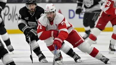 McLellan Returns To LA: Red Wings Aim To Exploit Crumbling Kings Defense