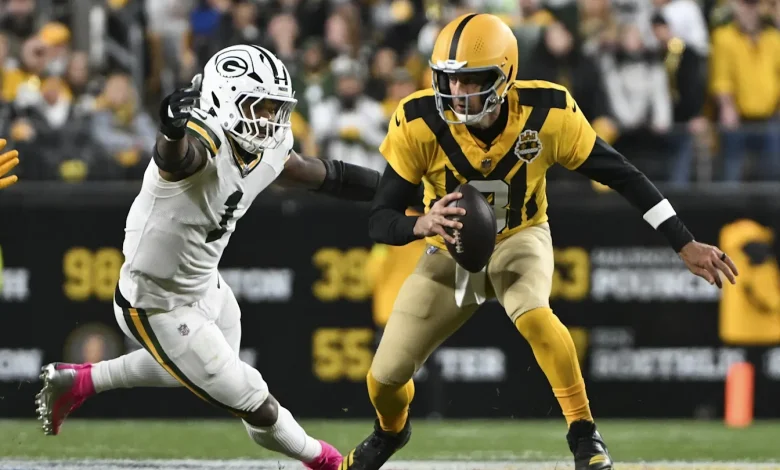 Micah Parsons Reveals Sneaky Way Aaron Rodgers Avoided Getting Sacked By Him