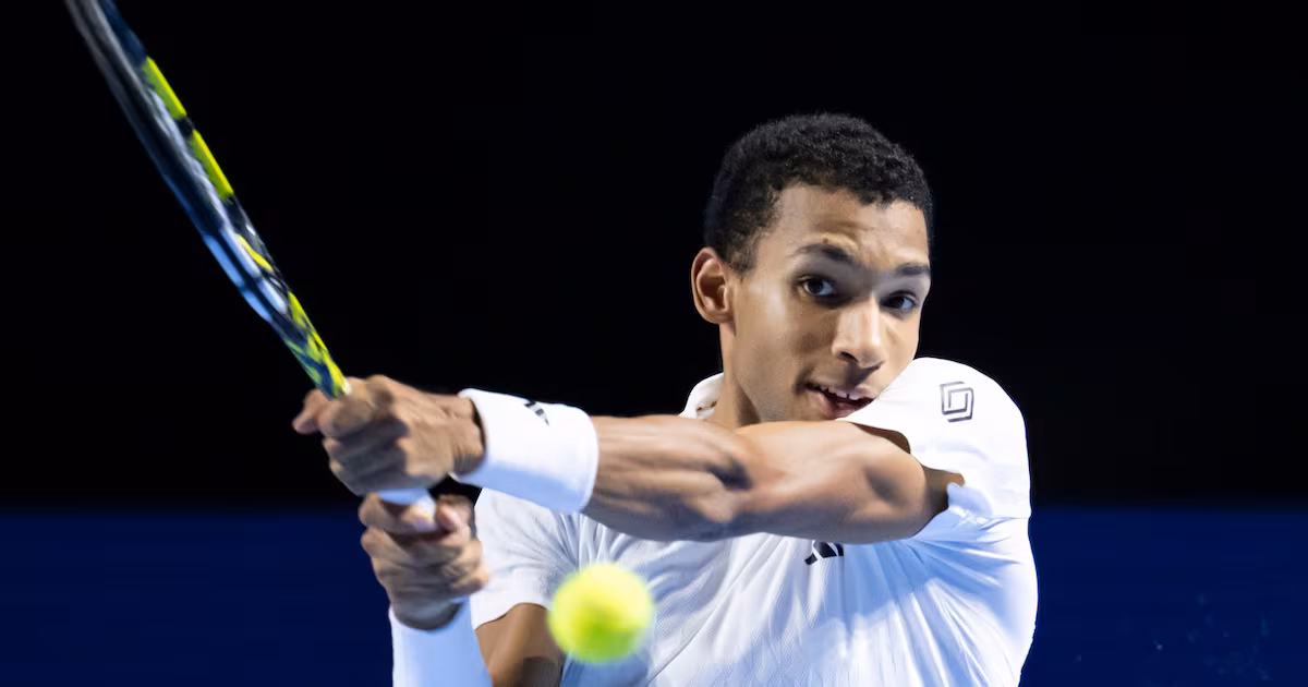 Montreal’s Auger-Aliassime keeps ATP Finals hopes alive with first-round win in Paris