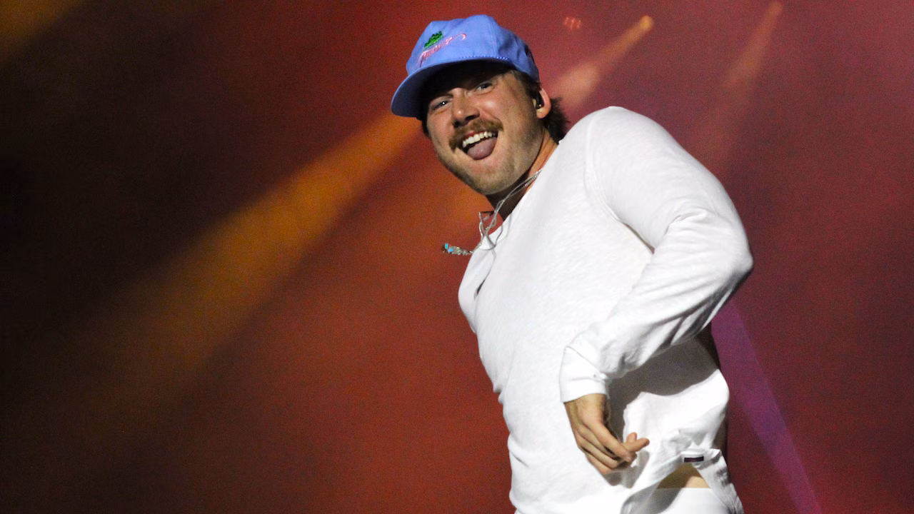 Morgan Wallen to perform at Bryant-Denny Stadium in 2026